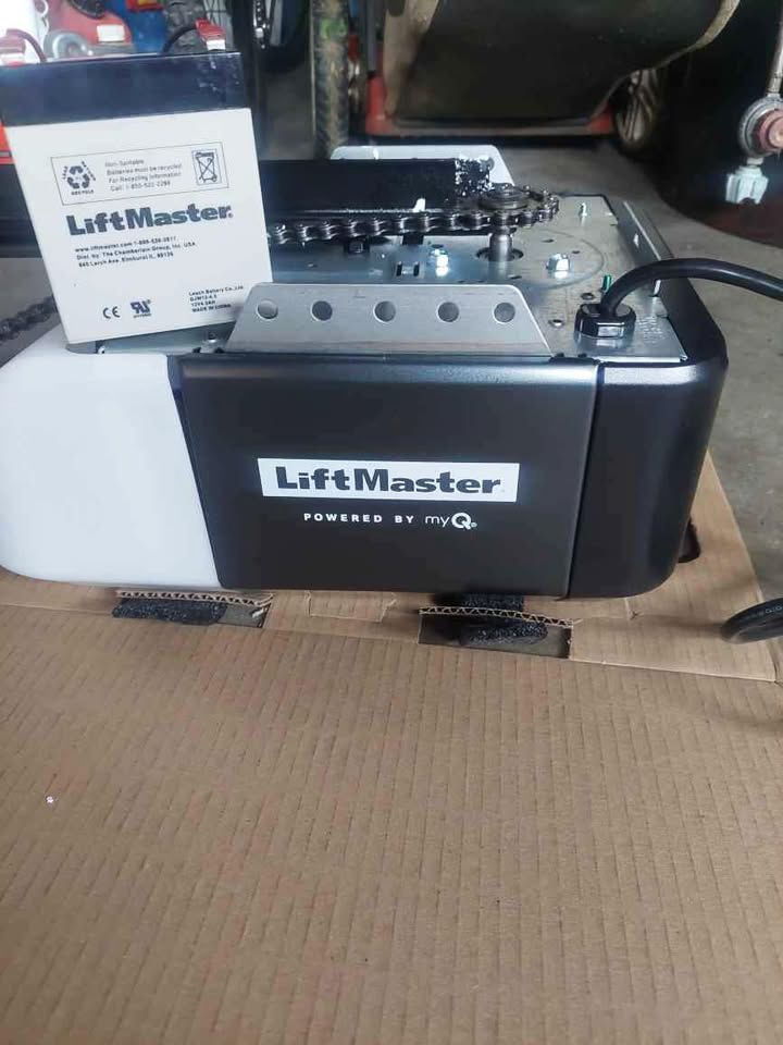 LiftMaster Opener $235 + $195 Install – Garage Door Opener, 1 Remote Included