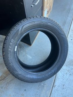 Single 205/55/16 new Goodyear tire 205/55r16 Llanta Nueva