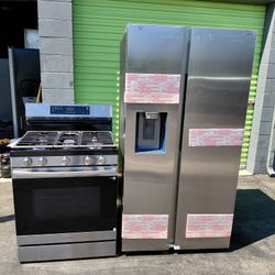 Un Combo Un Refrijerador Dos Puertas Y Una Estufa De Gas 5 Quemadores Tres Meses De Garantia Se lleva El Mismo Dia