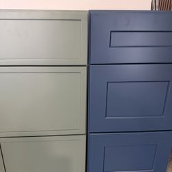 Kitchen Cabinets & Countertops 