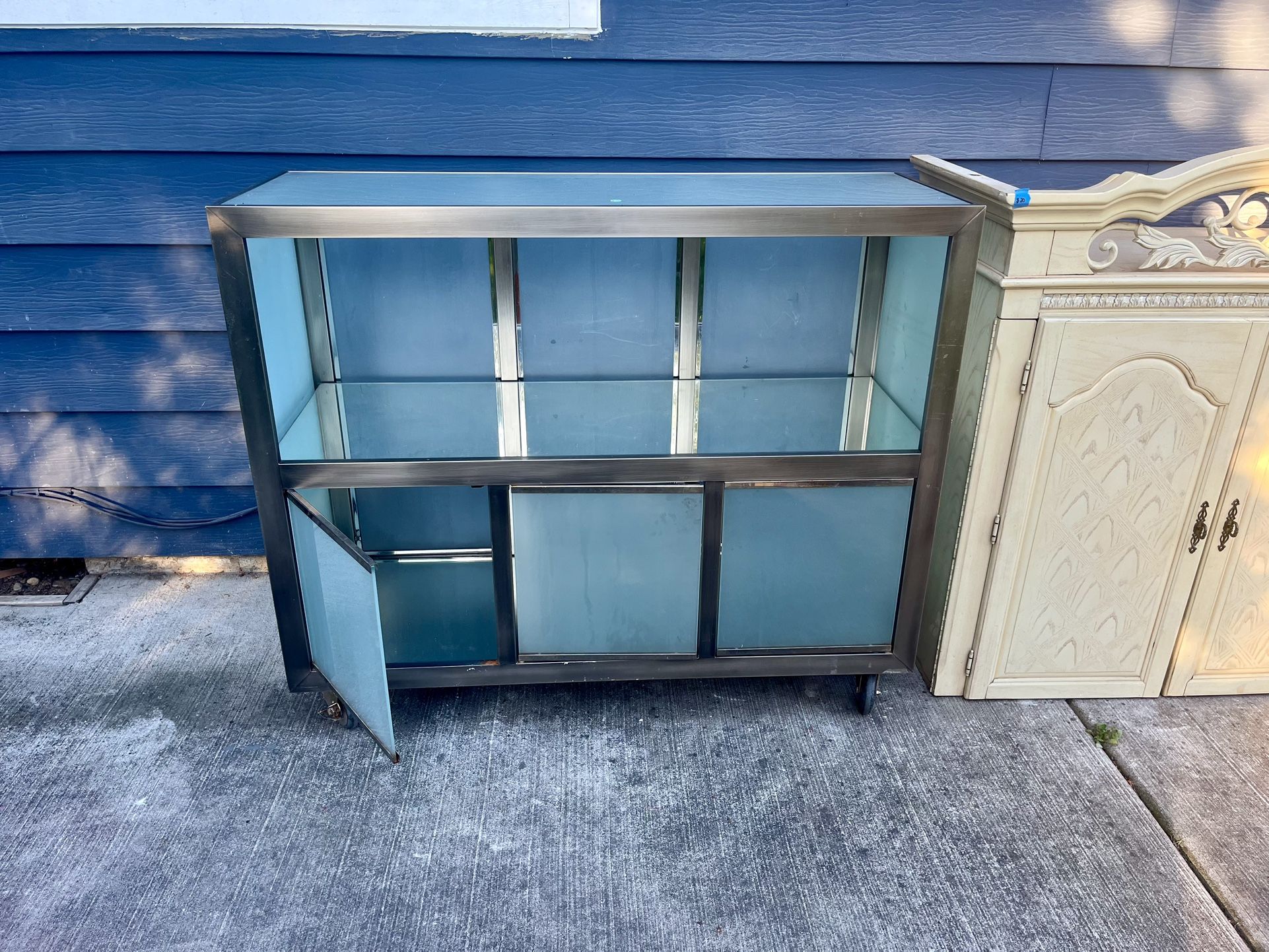 Beautiful Dry Bar / Display / Curio Cabinet