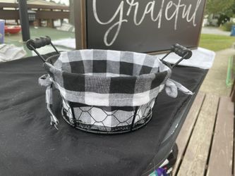 Gray & Black Plade basket $5.00 Local Meets Lmk.