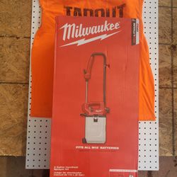 New M12 Milwaukee  Kit Sprayer Cost $299 Here  $125 Pick Up Beaumont Ca 