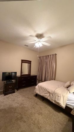 Queen bedroom, Dresser with Mirror and Nightstand Set. Tv & Play station