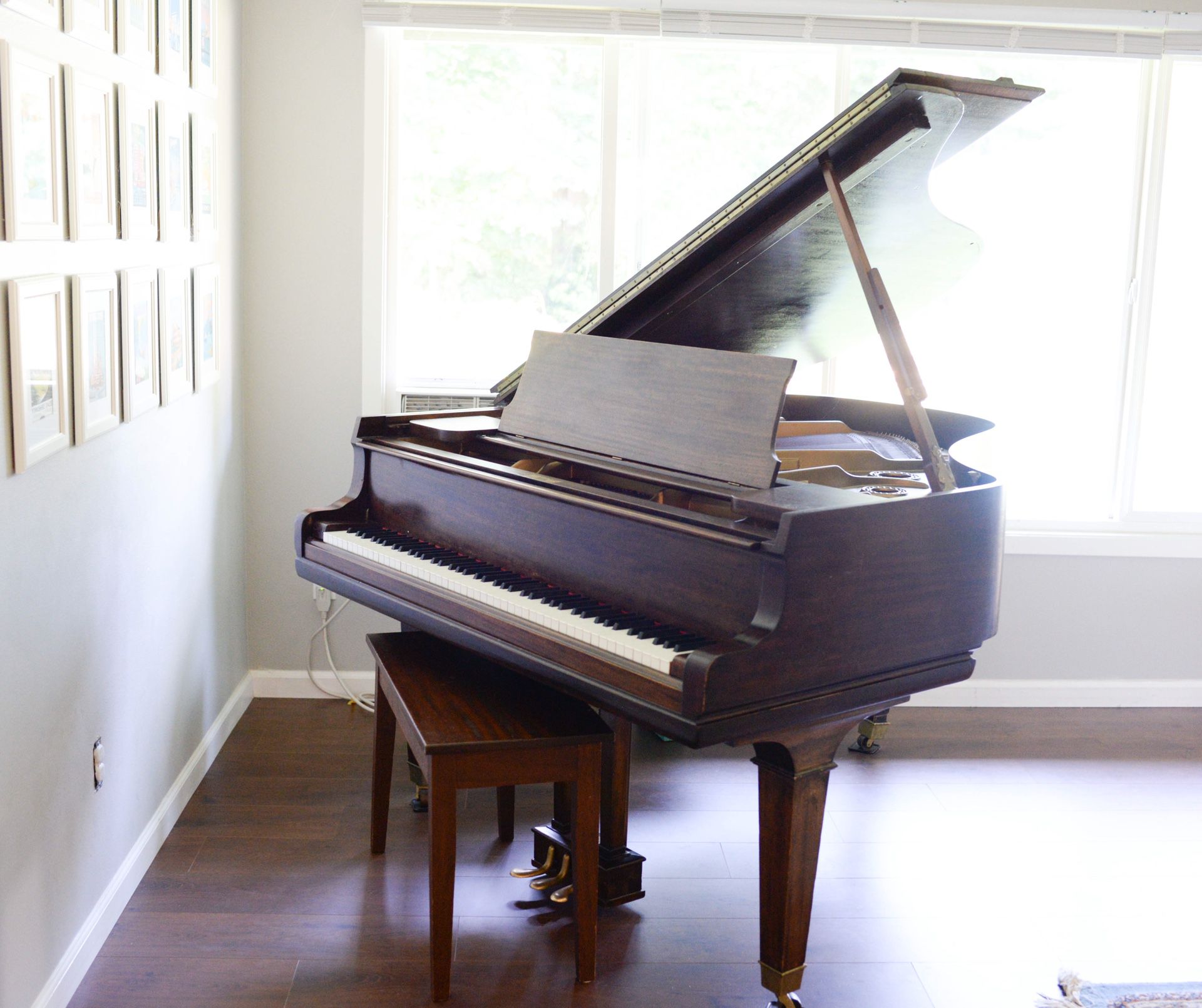 1930s Conover Baby Grand Piano (excellent shape!)