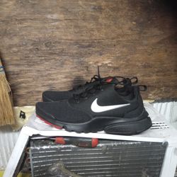 Men's Black And Gray Nike Shoes Like New