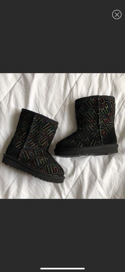 NEW Kids UGG Classic II Graphic Stitch Boots