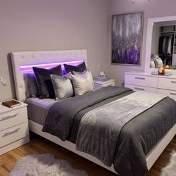 Bedroom Set ( Juego De Cuarto)🌟Sold separately too🌟Fast delivery