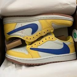 Travis Canary Size 10 