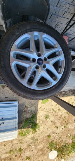 Rims Ford Fusion 17" With Tires