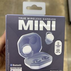 NWT Bluetooth true Wireless earbuds