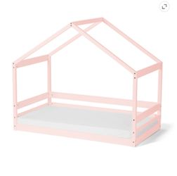 Pink toddlers bed