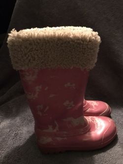 Youth UGG fur lined boots size 1