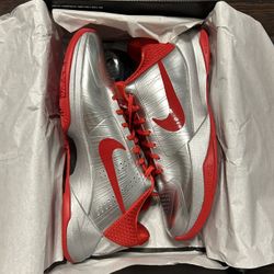 Nike Kobe 5 Protro x Caitlin Clark “Rookie of The Year” - Size 11 M / 12.5 W