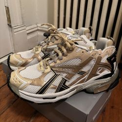 Balenciaga Runner Size 14 Brand New White Gold 