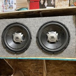 JBL 12 In 