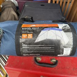 Great Condition Screen House 