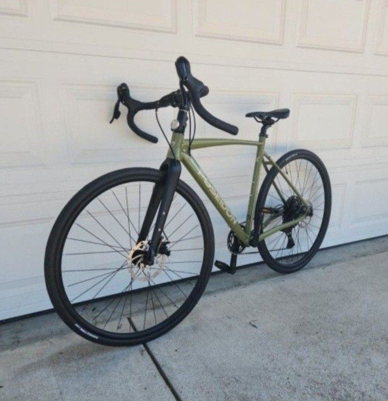 poseidon size Small gravel bike/road bike