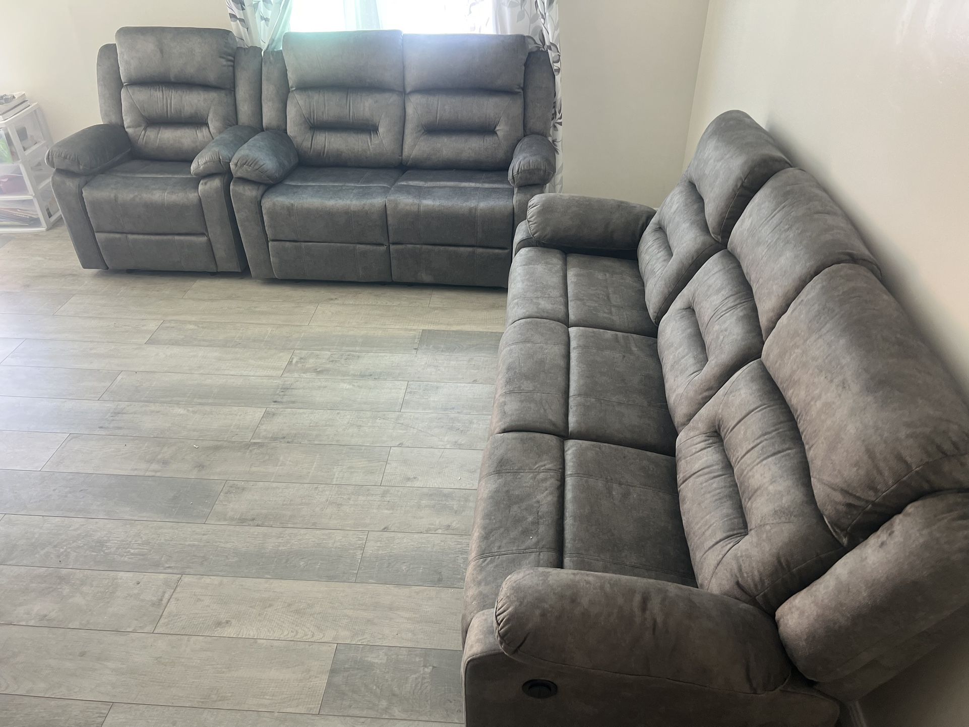 New Reclining Couch / Love Seat.  Grey Or Brown Fabric.  Free Delivery!