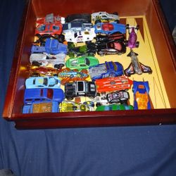 Wooden Chess Box With Toy Cars
