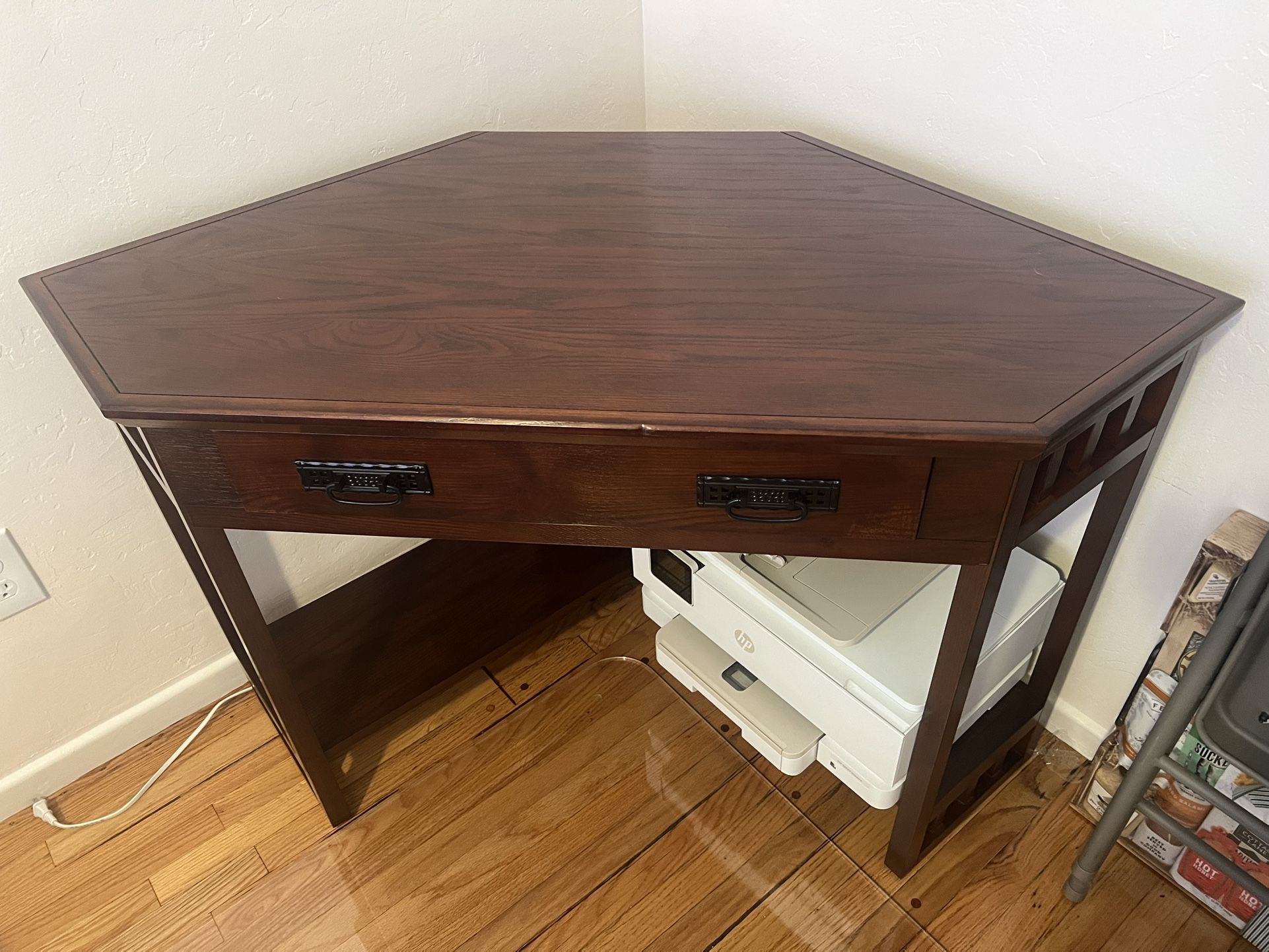 Corner Desk