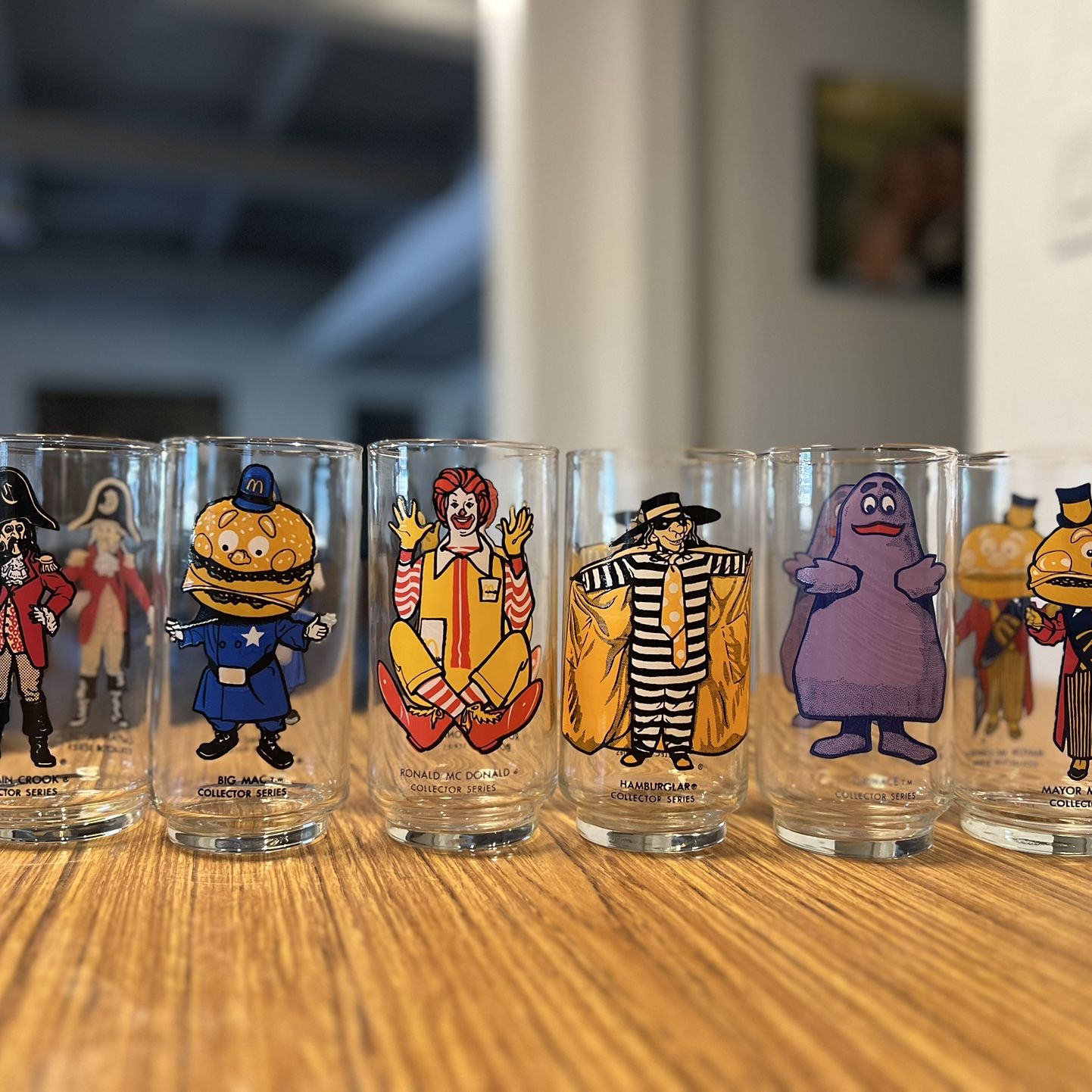 Complete Set of 6 Vintage 1977 McDonalds Collector Series Glasses