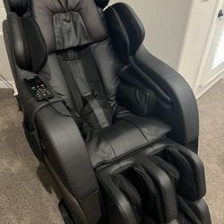 Massage Chair, Like New