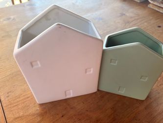 Ceramic house planter
