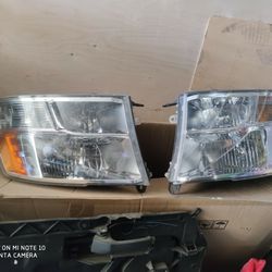 2016 Dodge Ram 1500 Headlights