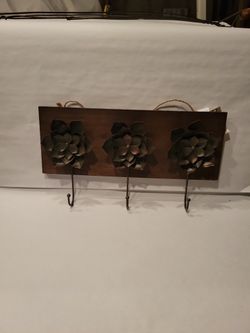 Flowered Wall Hooks