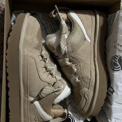 Ugg lowmel Sz 9 Women’s.