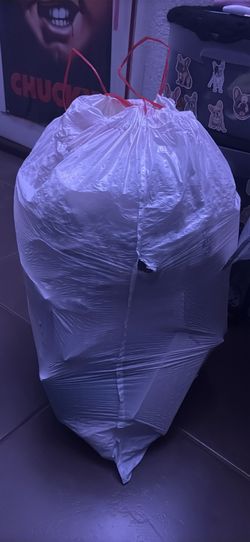 Amazon whole sale bag medium size worth the price all new items from Amazon mixed items