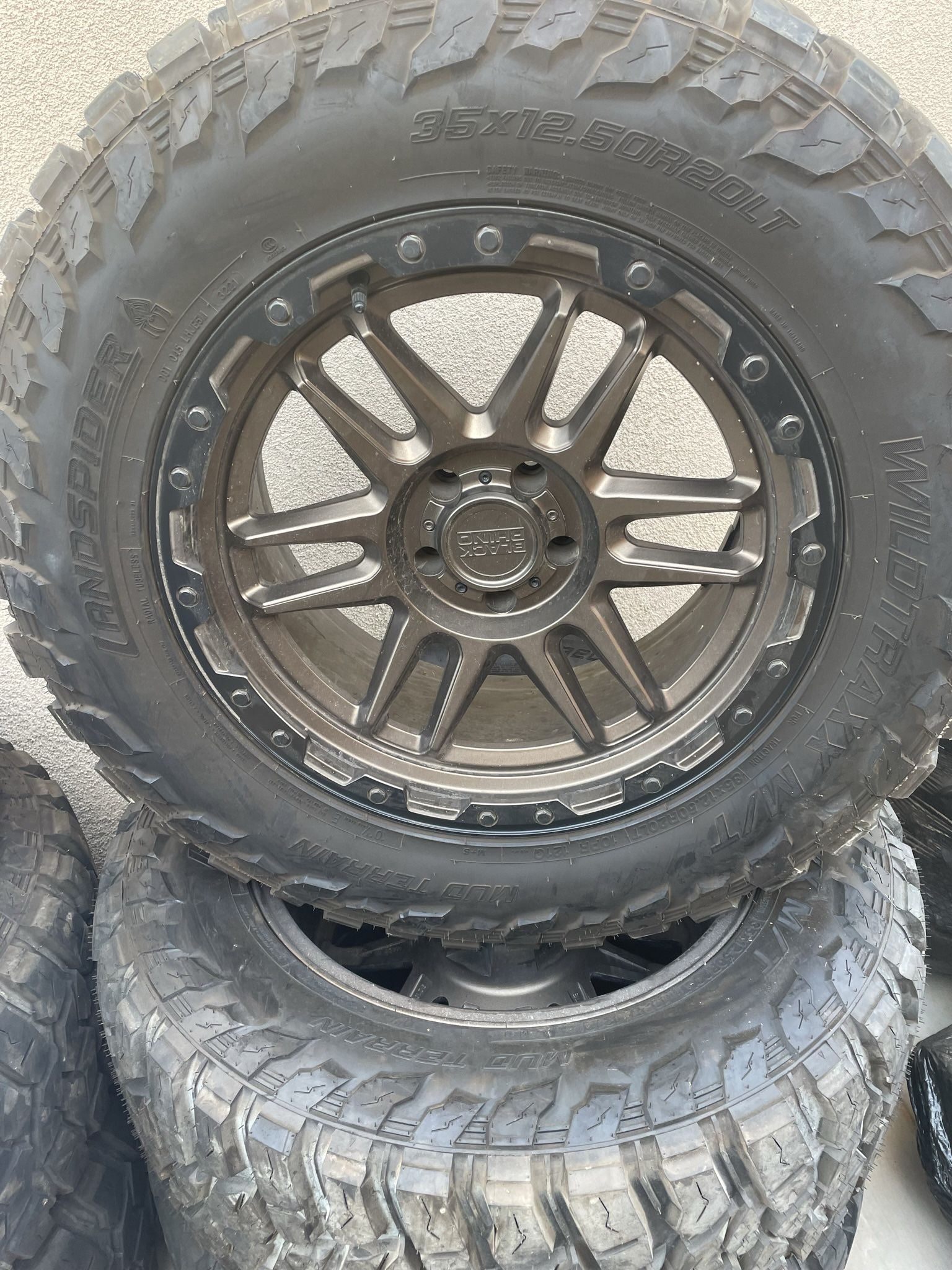 Wheels and Tires BLACK  RHINO 35X12.50R20