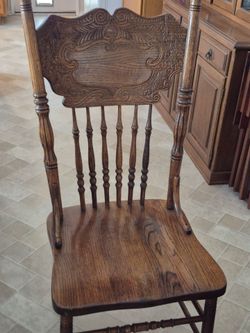 Dining set and Hutch- Menifee