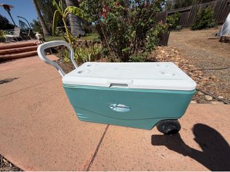 Big rolling cooler