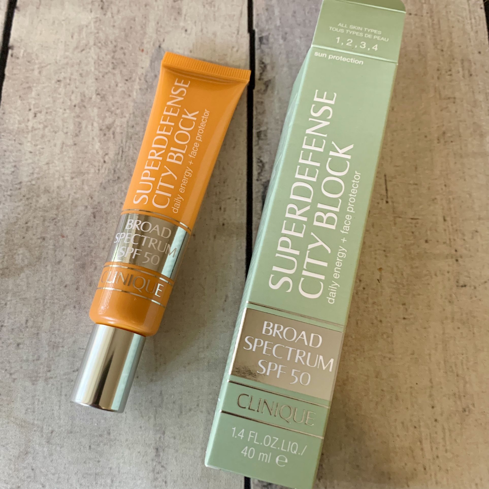 Clinique SuperDefense City Block Broad Spectrum SPF 50 1.4 oz / 40ml Full Size.