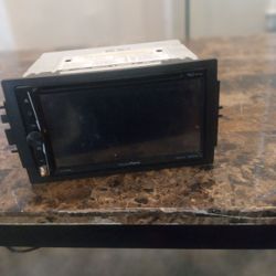 Precision power 7" 300W 4ch CD/DVD/Bluetooth/MP3/Am/Fm-stereo 