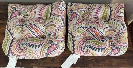 Outdoor Cushions no rips or tears $5 for Both xox