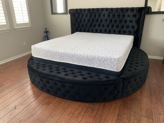 $1399 Brand New King Storage Bed Frame With Mattress (Read Description Below)