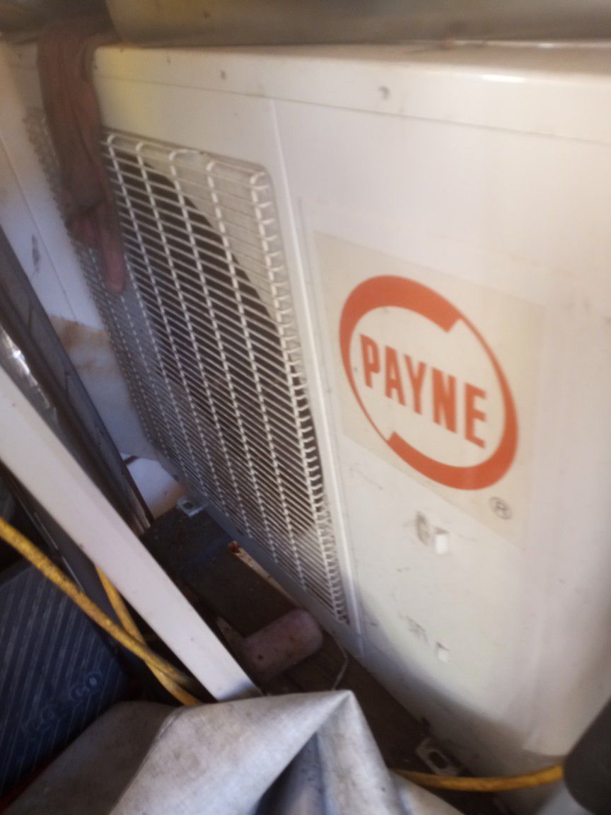 Payne AC Unit Outside Have Wall Mount Inside All The Copper Lineswry