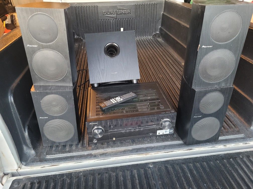 Pioneer Stereo