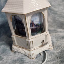 Thomas Kinkade Musical Night Light