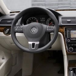 !! OEM VOLKSWAGEN PASSAT 2010-12 STEERING WHEEL MOUNTED Air bag BLACK Leather PART #(contact info removed)8 !!