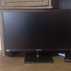Samsung 24" Computer Monitor