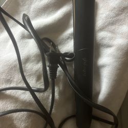 GHD FLAT IRON