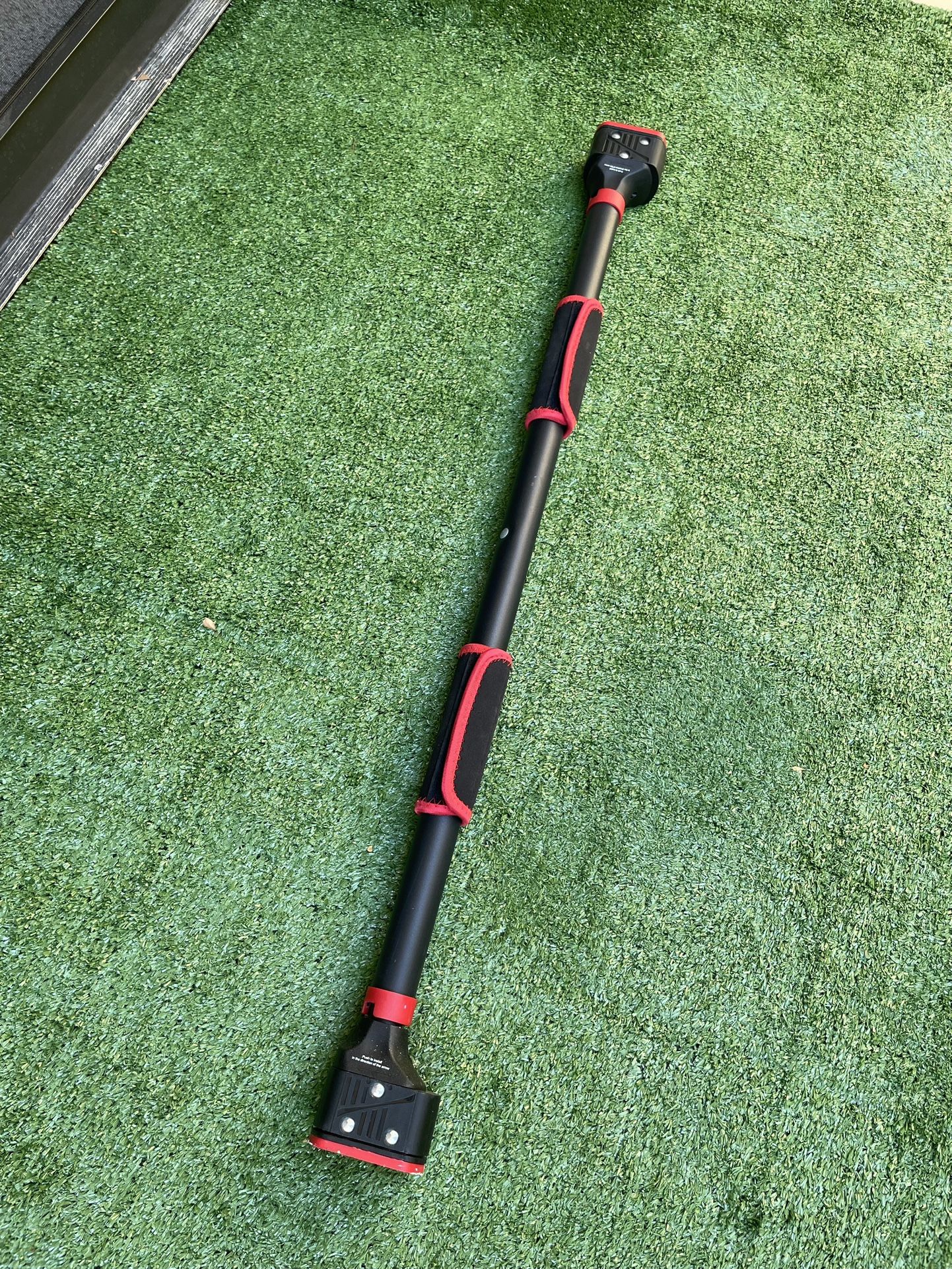 DISUPPO Pull Up Bar for Doorway, Chin Up Bar No Screws, Upper Body Workout Bar with Adjustable Width Locking Mechanism, Door Exercise Bar for Home Gym