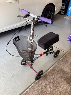 Knee scooter