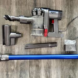 Dyson 44 Animal Cordless vacuum 