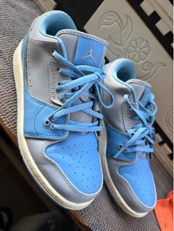 Jordan’s shoes size 7YW