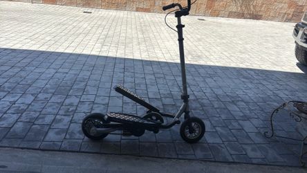 Wing flyer scooter